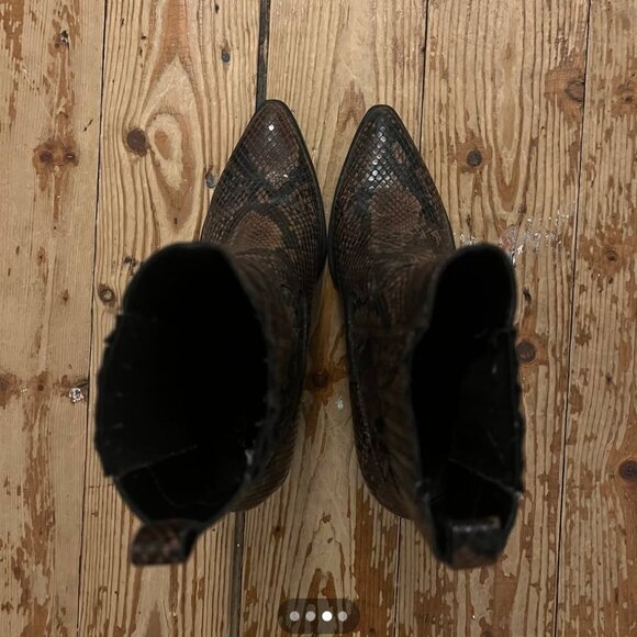 Also snakeskin heeled boots 8 - Picture 2 of 5